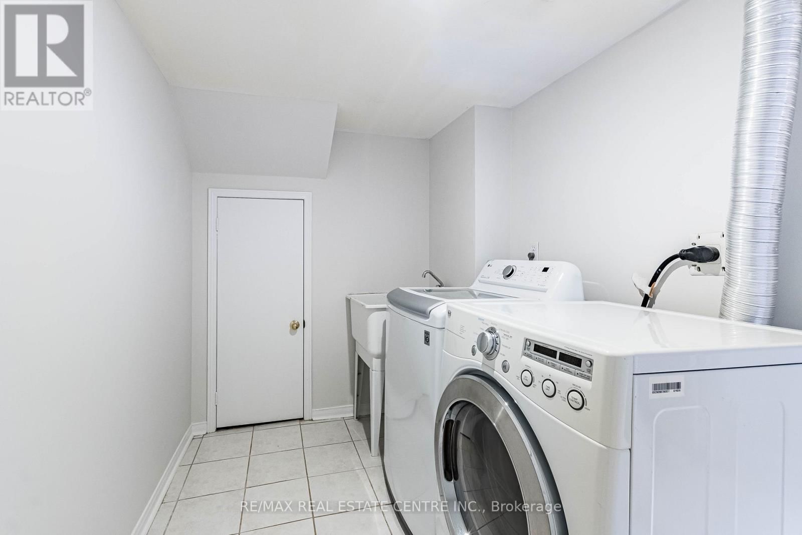 85 - 470 FAITH DRIVE Image 23