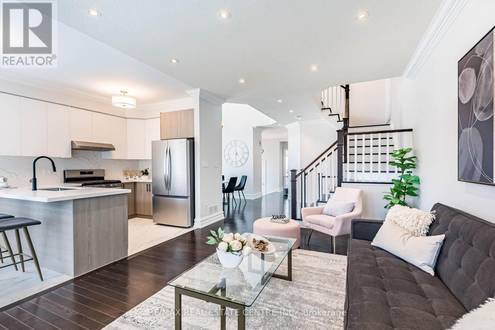 85 - 470 FAITH DRIVE Image 6