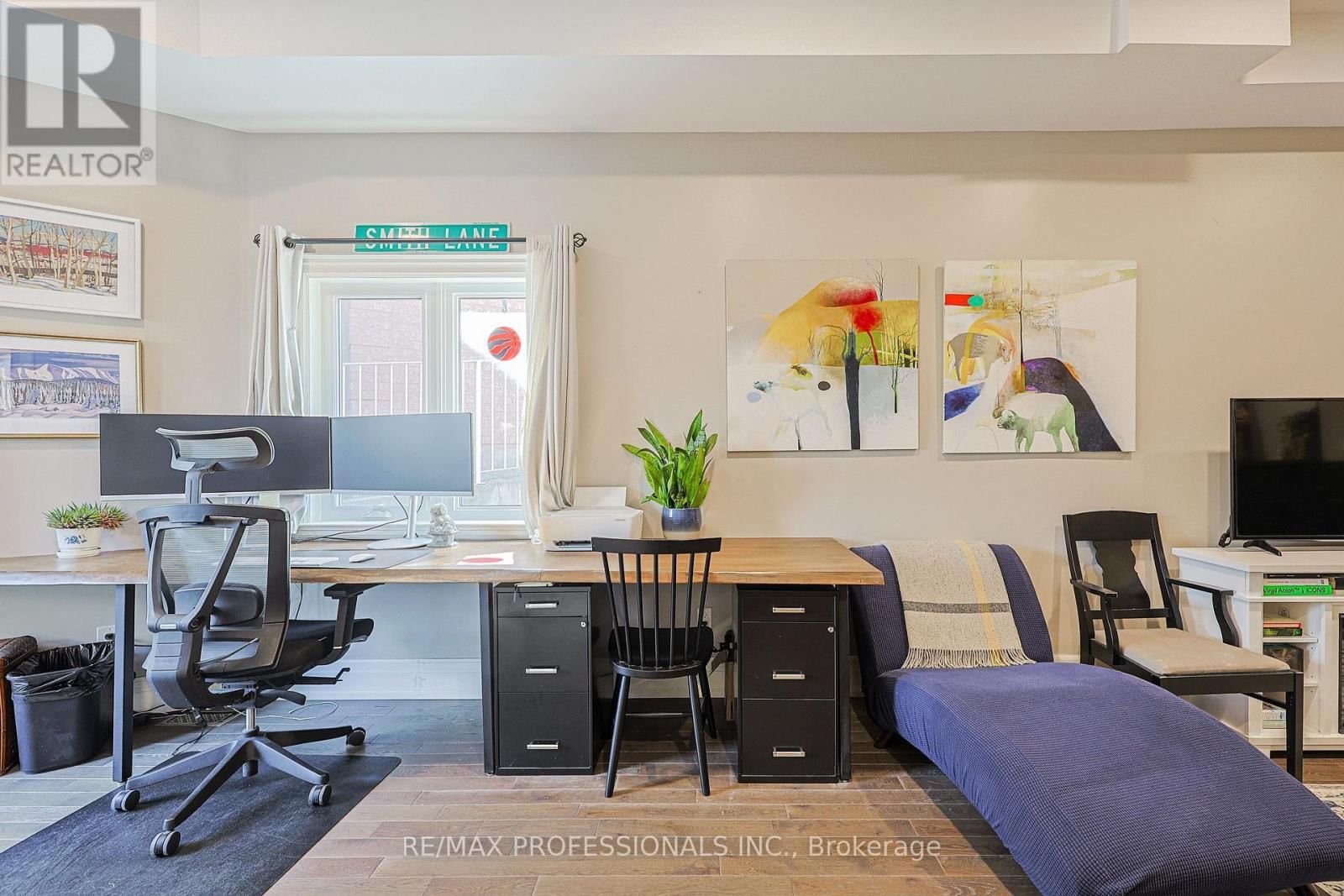 9B HARLTON CRESCENT Image 38