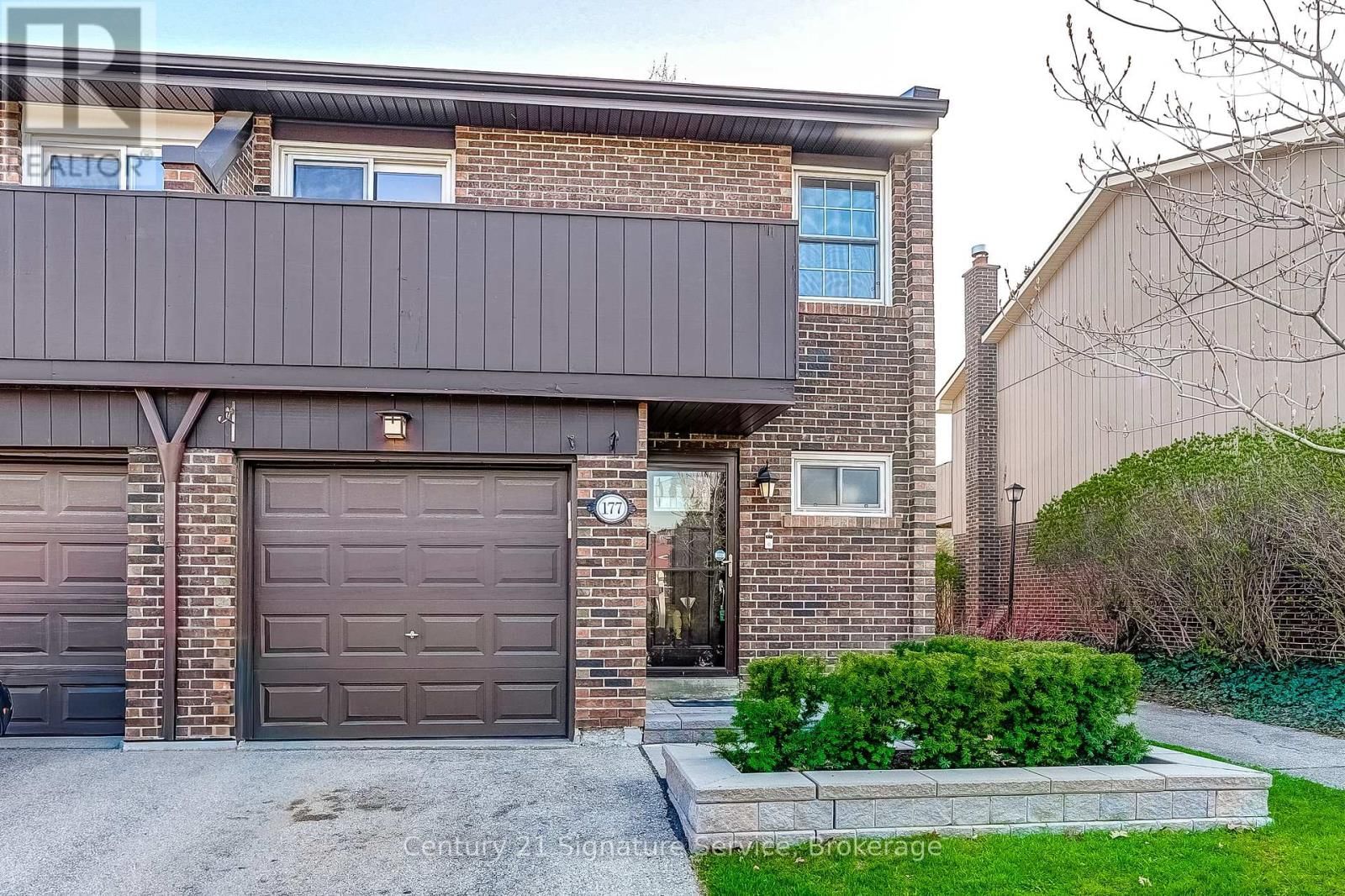 177 - 1951 RATHBURN ROAD EAST Image 3