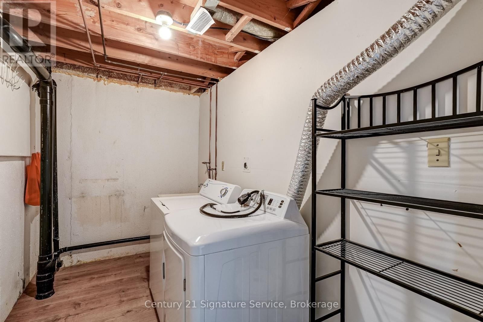 177 - 1951 RATHBURN ROAD EAST Image 32