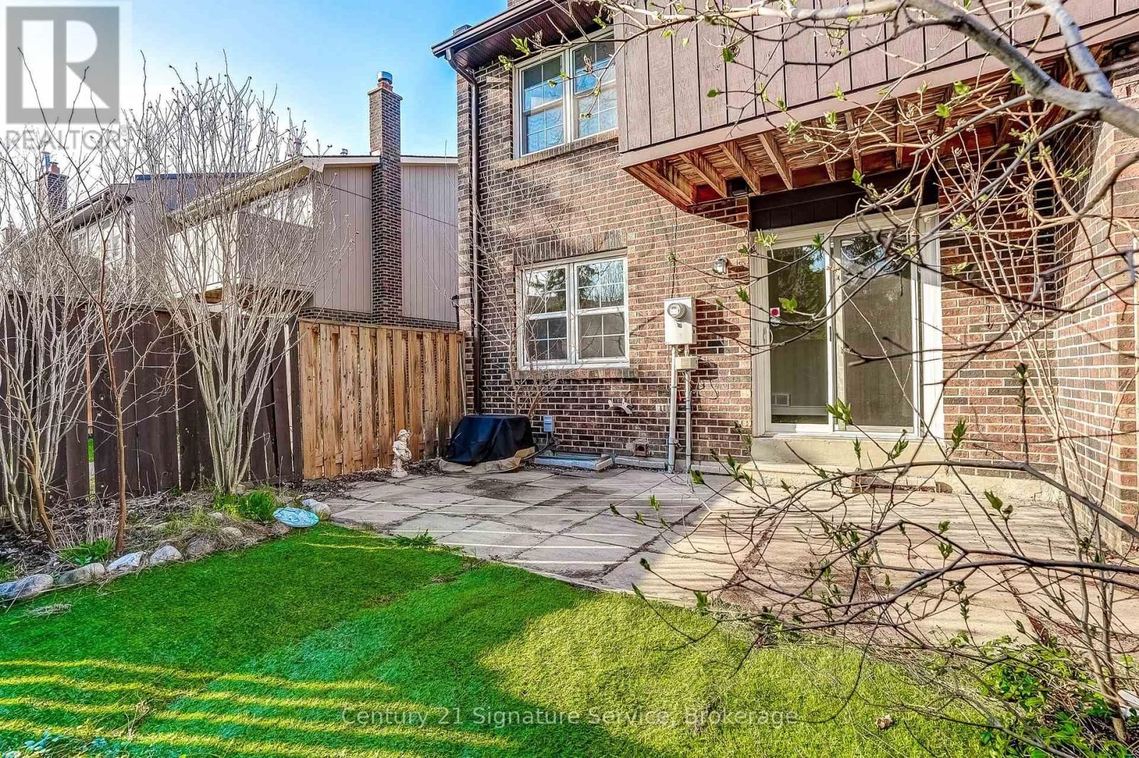 177 - 1951 RATHBURN ROAD EAST Image 35