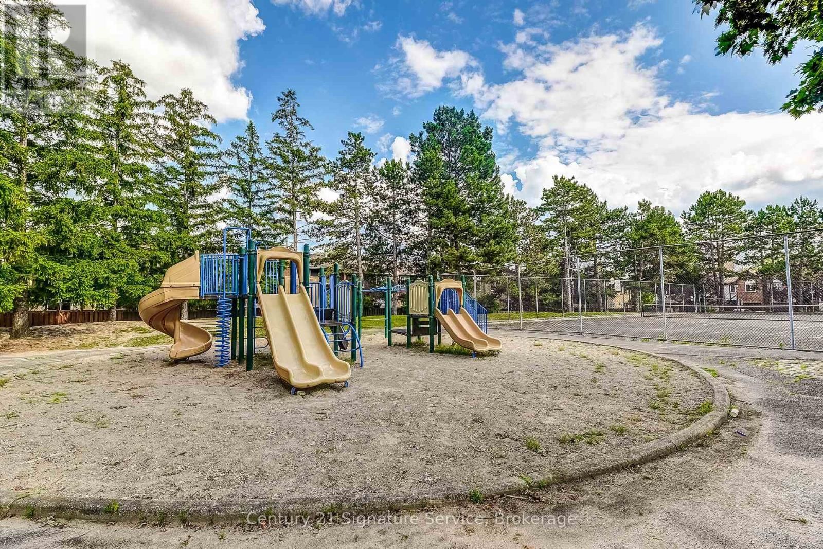 177 - 1951 RATHBURN ROAD EAST Image 41