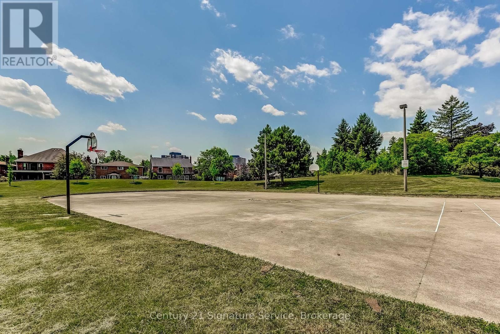 177 - 1951 RATHBURN ROAD EAST Image 43