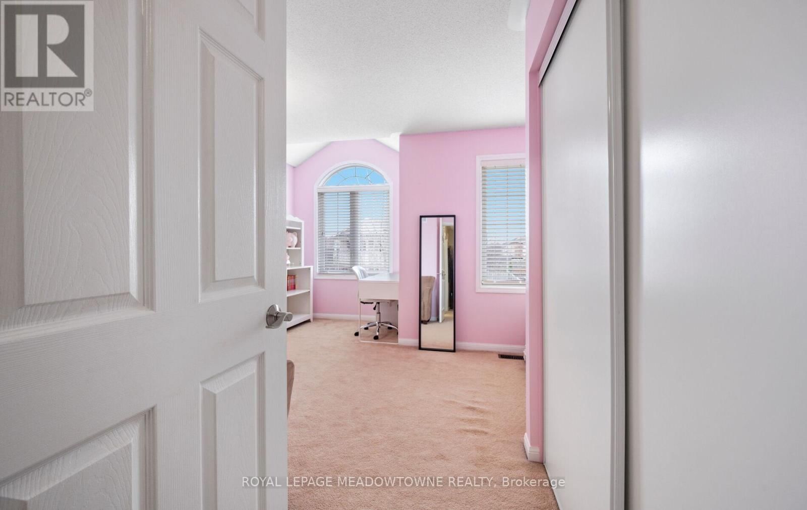 6 CLYDE ROAD Image 32