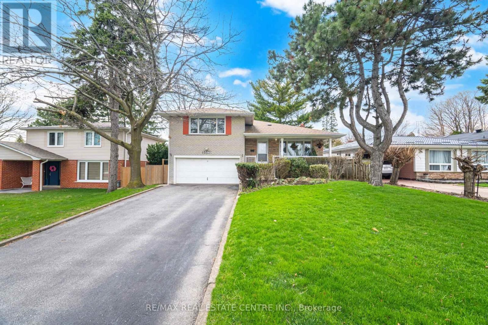 3590 FIELDGATE DRIVE Image 2