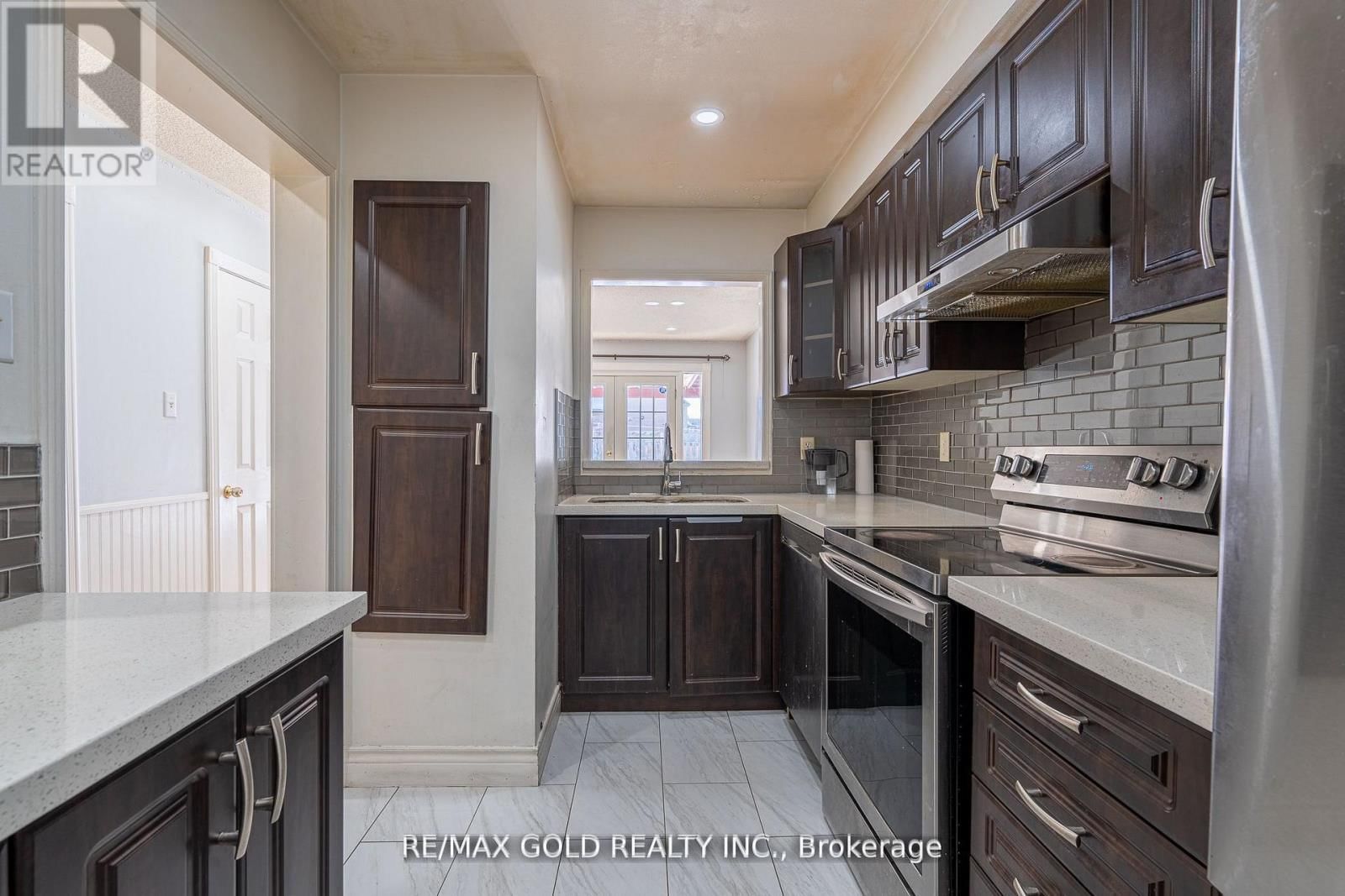 25 CLOVER BLOOM ROAD Image 4