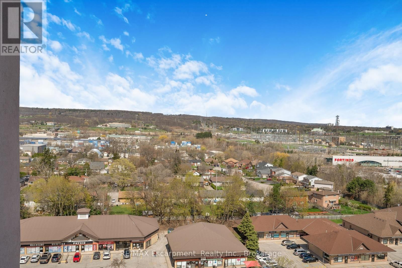 1501 - 975 WARWICK COURT Image 24