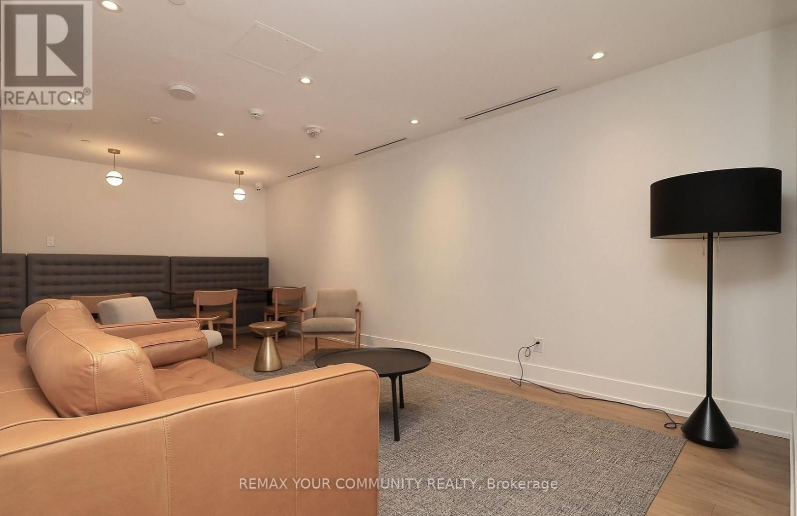 504 - 3100 KEELE STREET Image 12