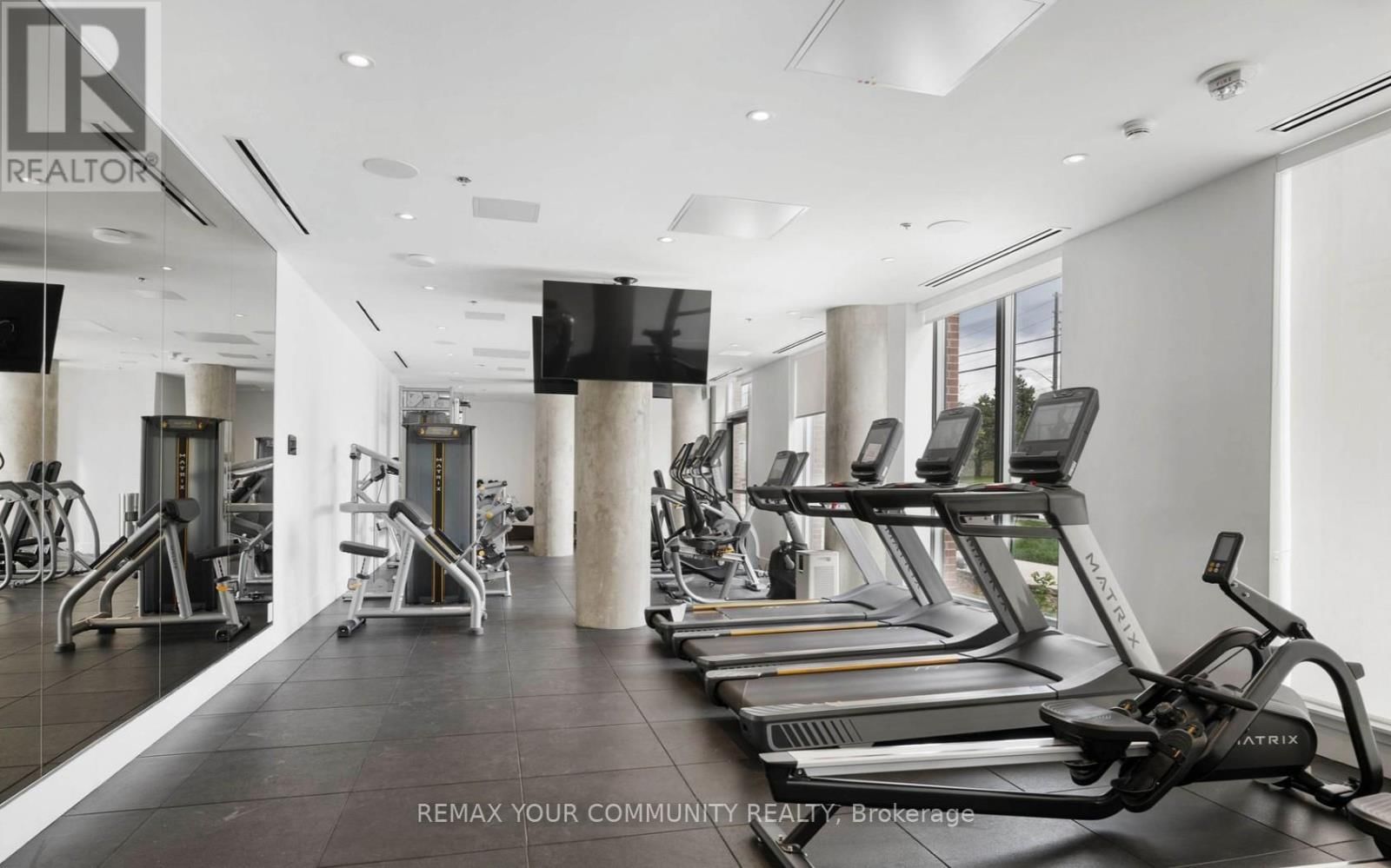 504 - 3100 KEELE STREET Image 26