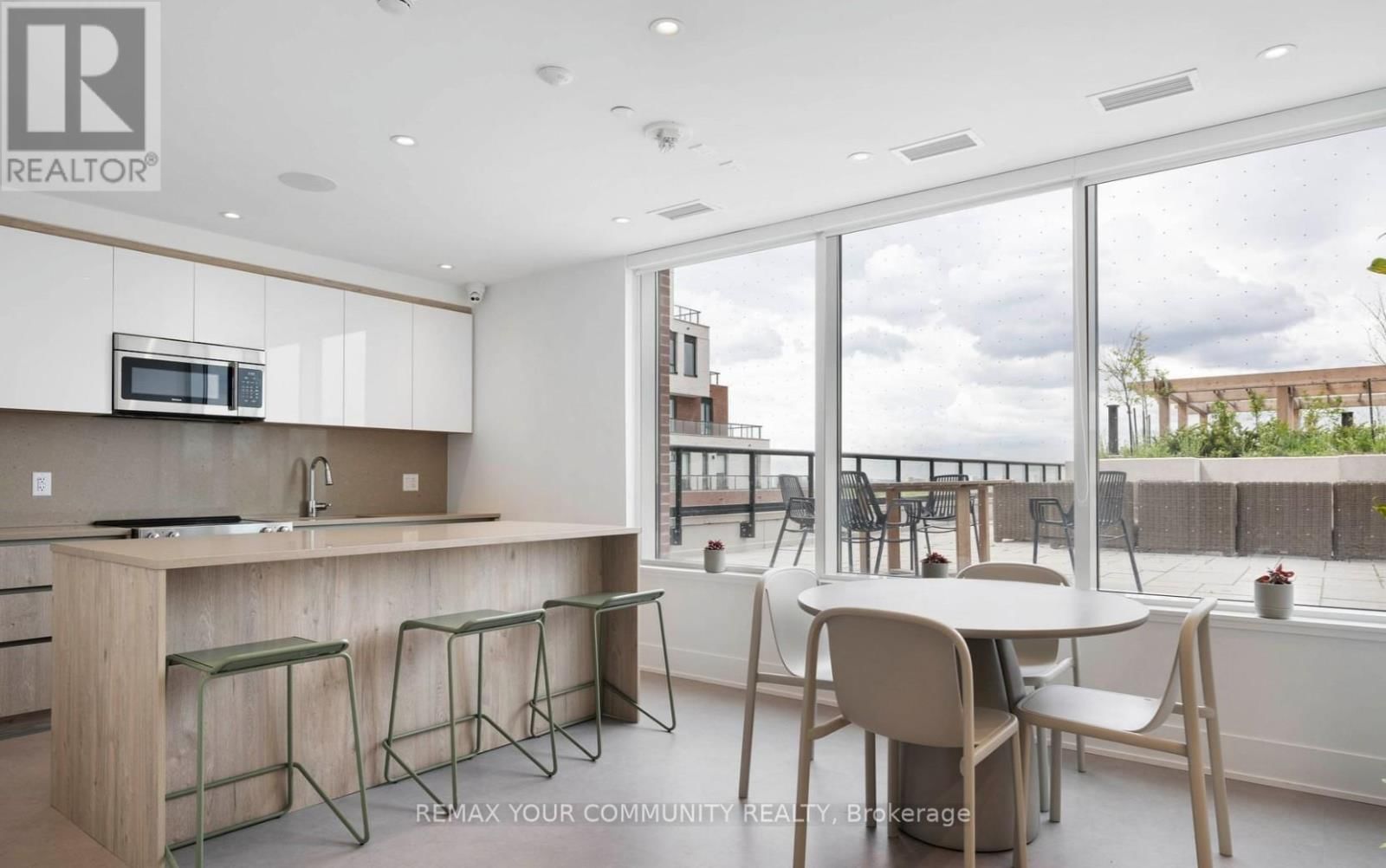 504 - 3100 KEELE STREET Image 28