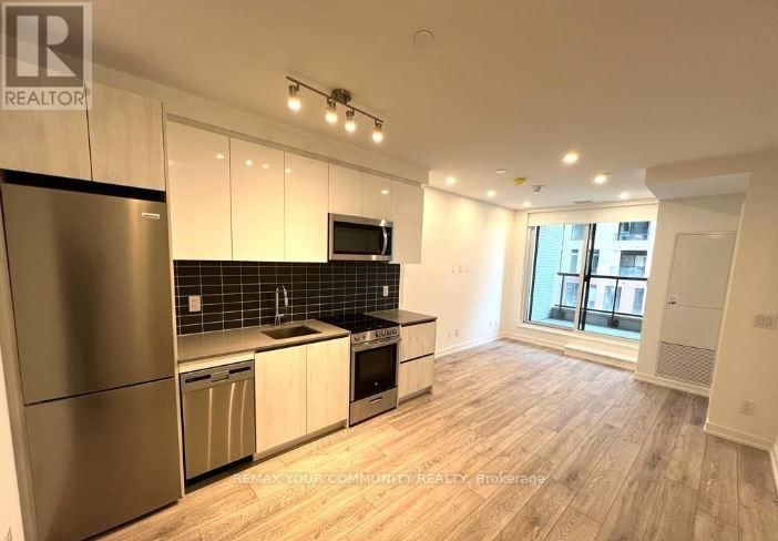 504 - 3100 KEELE STREET Image 3