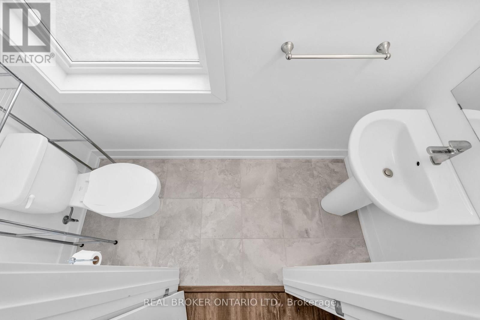 311 - 17 CENTRE STREET Image 20