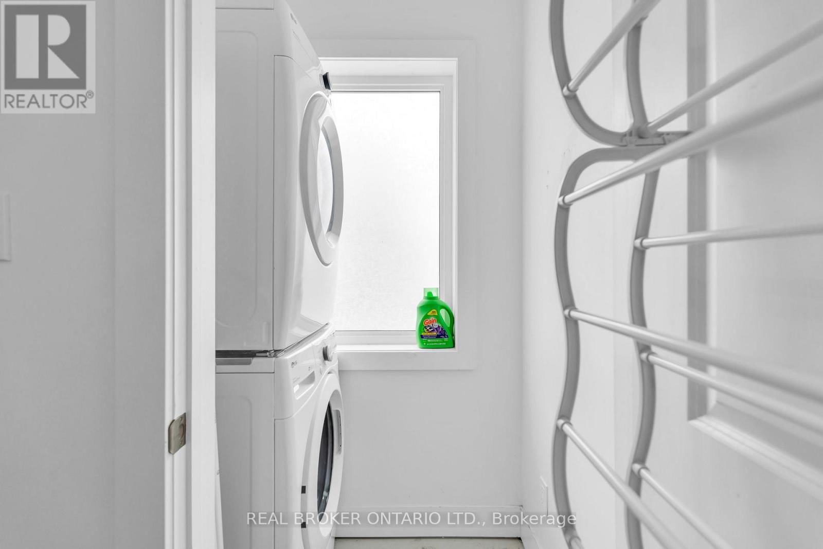 311 - 17 CENTRE STREET Image 21