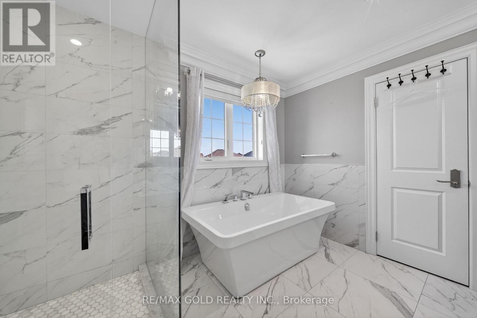 31 FIELDSTONE LANE AVENUE Image 23