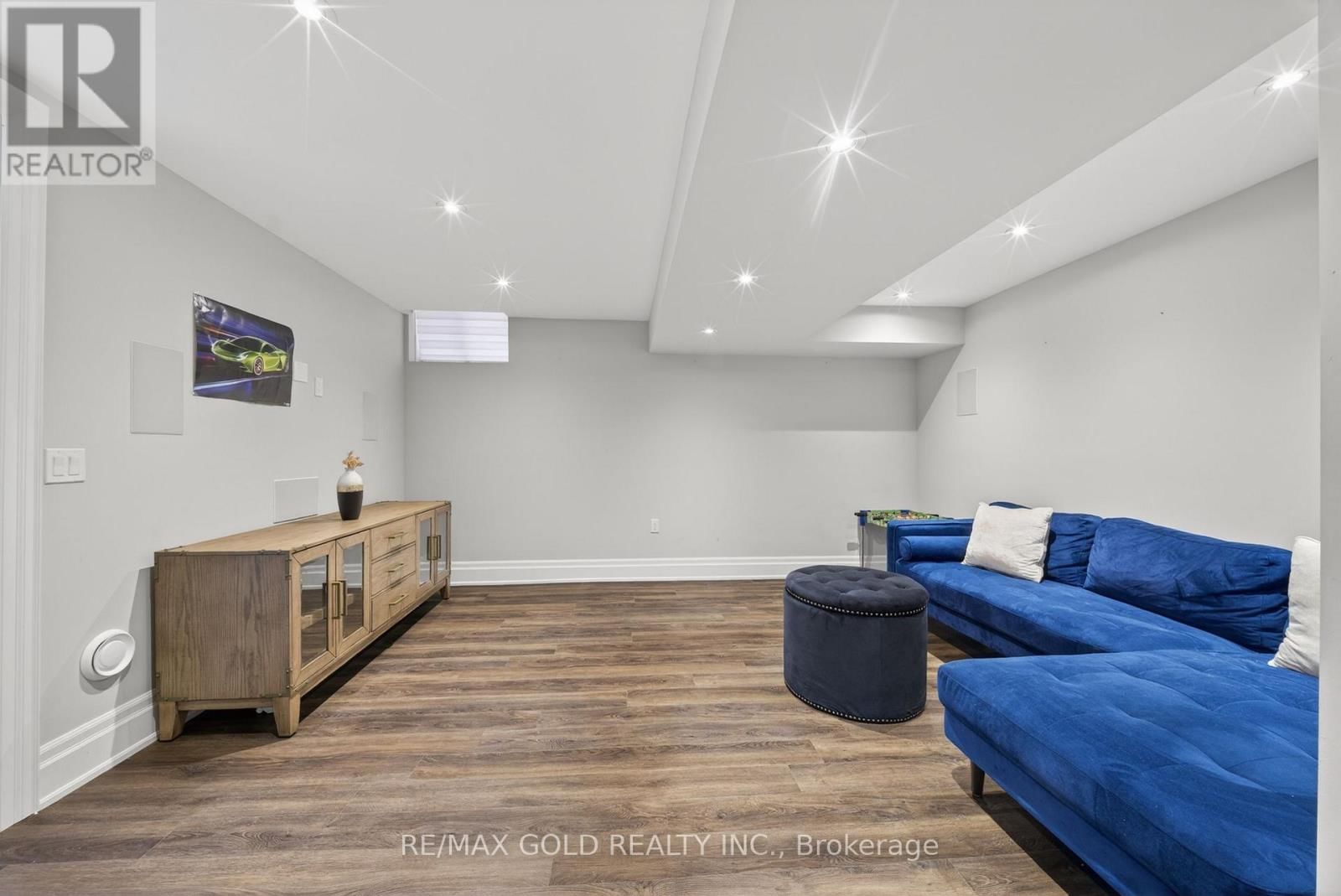 31 FIELDSTONE LANE AVENUE Image 35