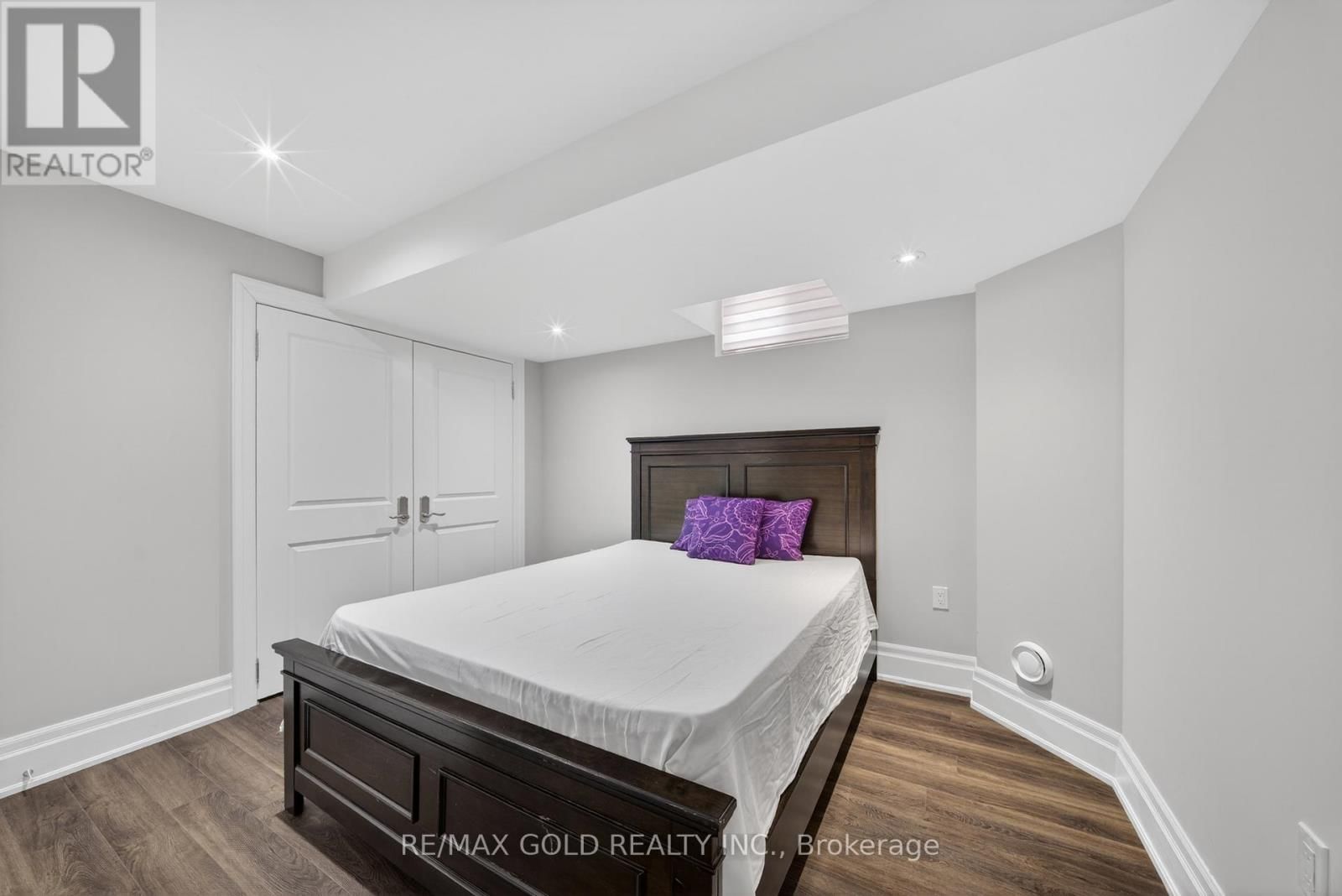 31 FIELDSTONE LANE AVENUE Image 38