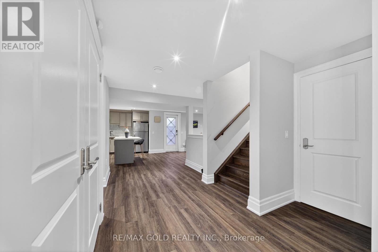 31 FIELDSTONE LANE AVENUE Image 39