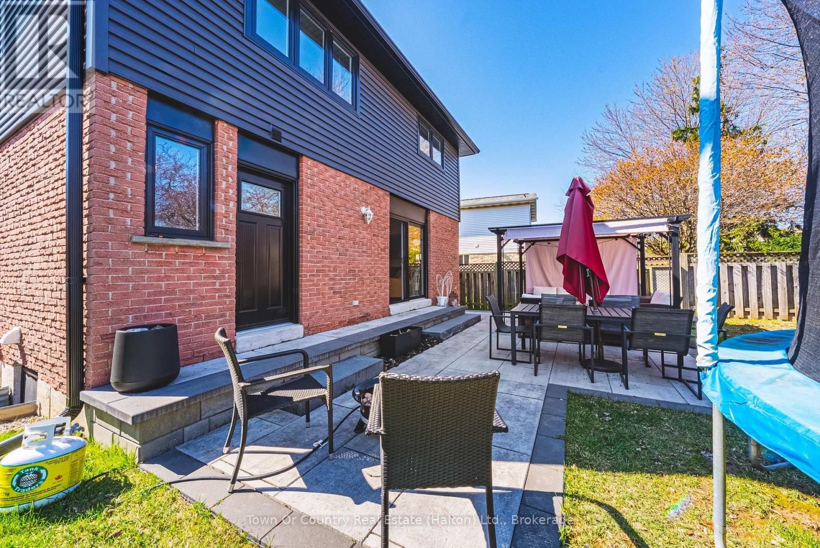 729 COULSON AVENUE Image 22