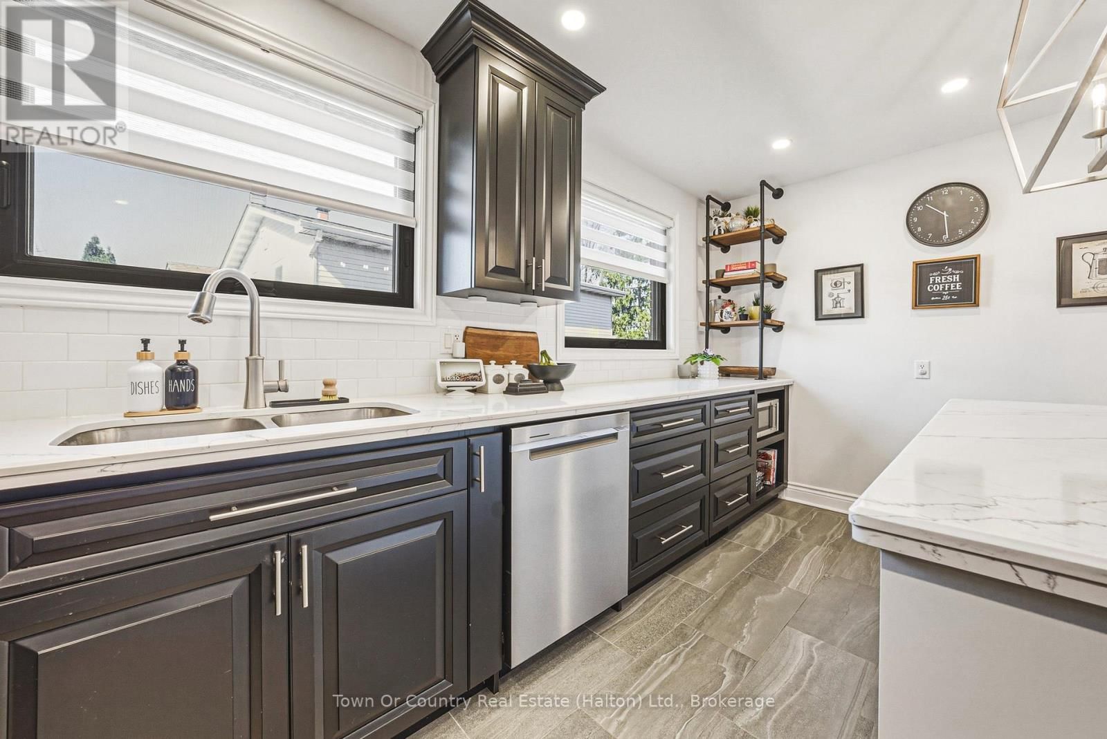 729 COULSON AVENUE Image 5