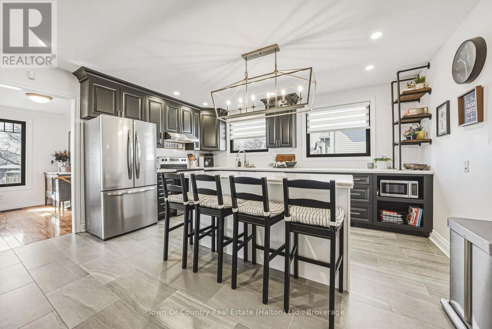 729 COULSON AVENUE Image 6