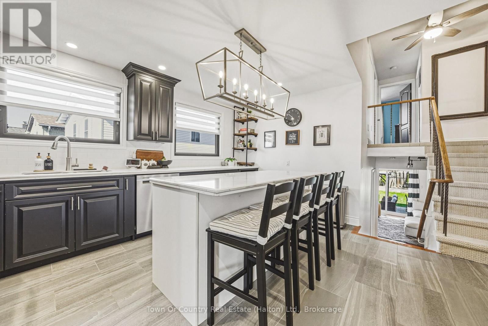 729 COULSON AVENUE Image 7