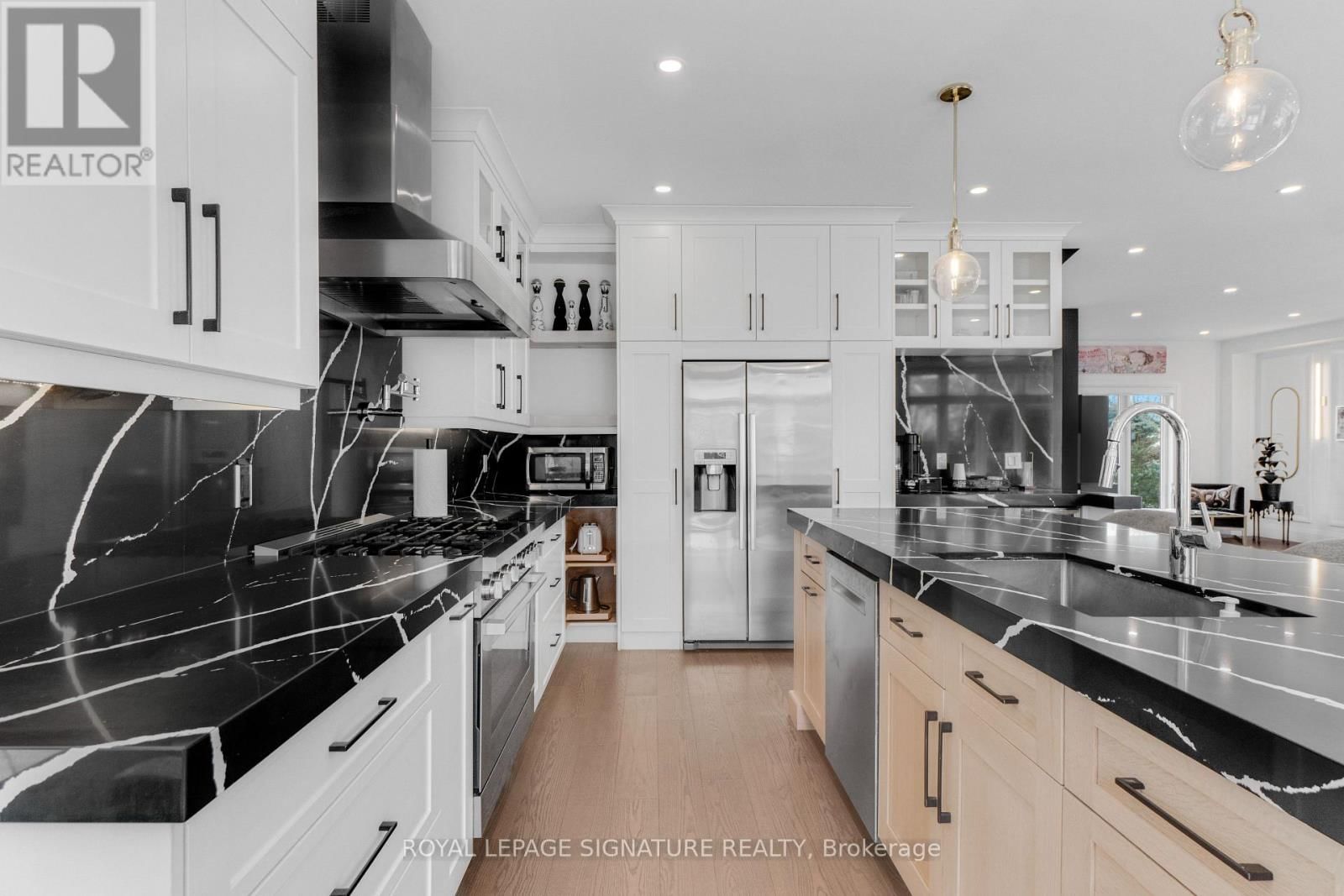 2324 HILLTOP LANE Image 11