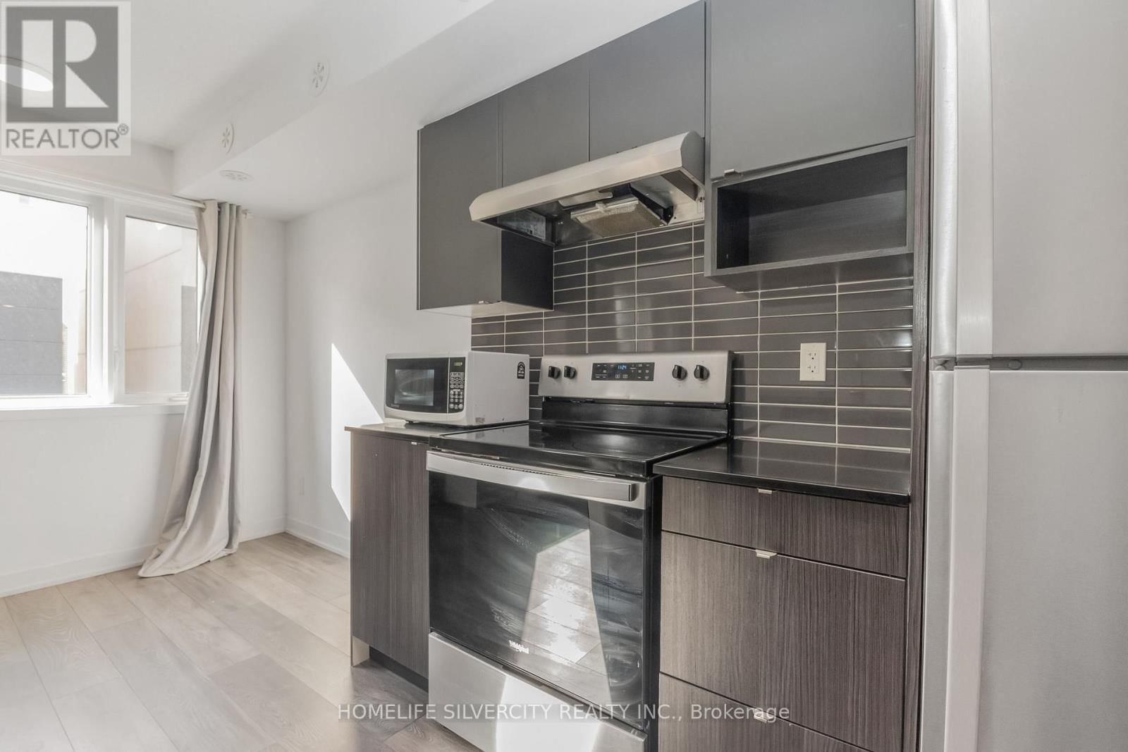 712 - 1131 COOKE BOULEVARD Image 16