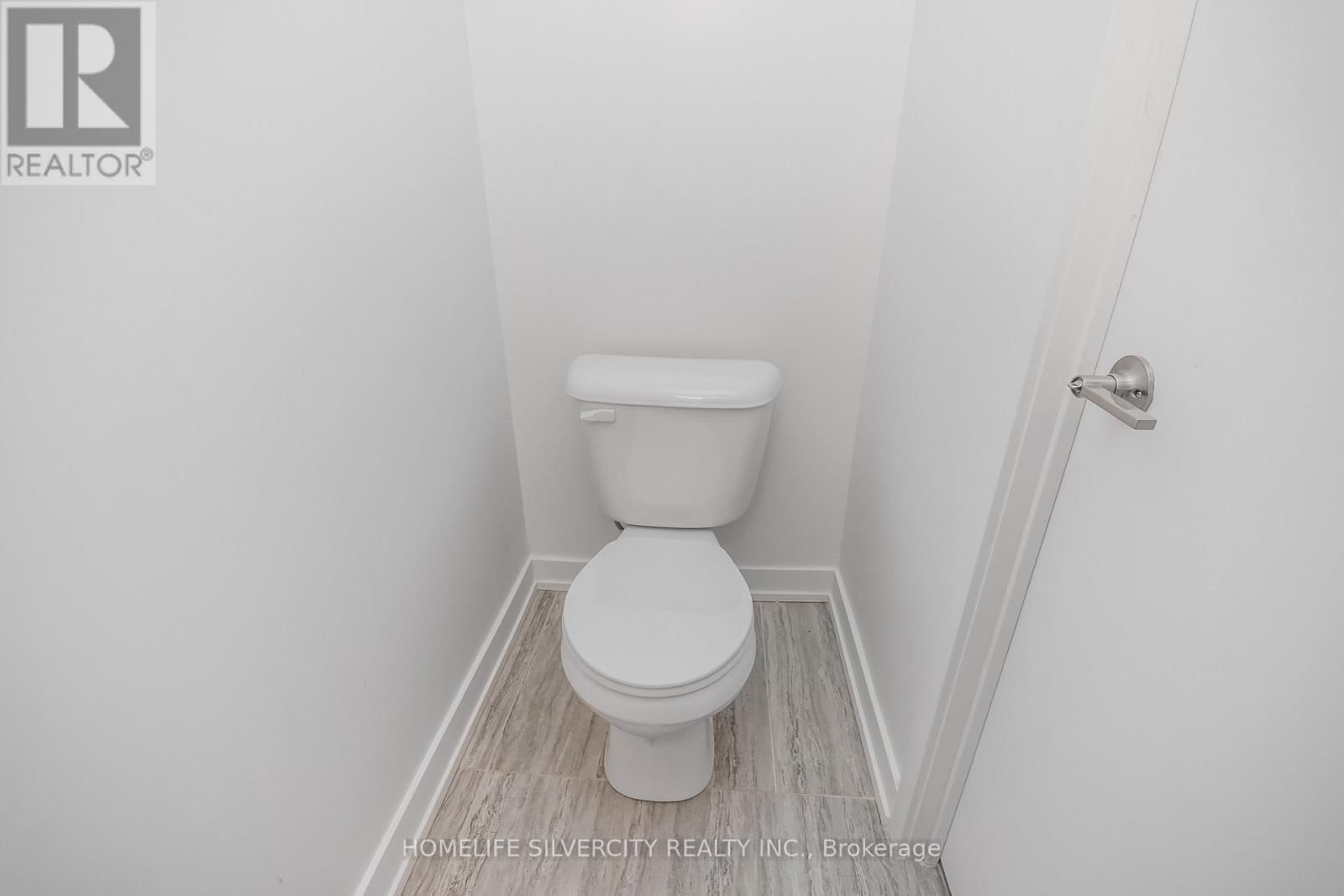 712 - 1131 COOKE BOULEVARD Image 23