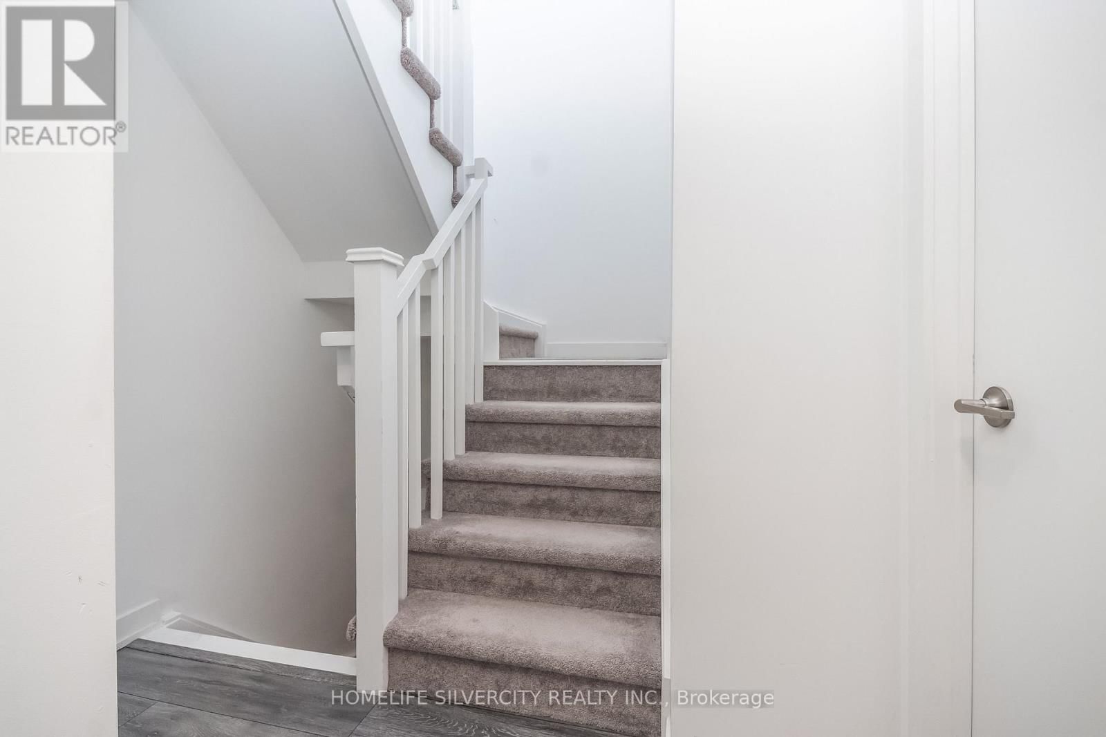 712 - 1131 COOKE BOULEVARD Image 24