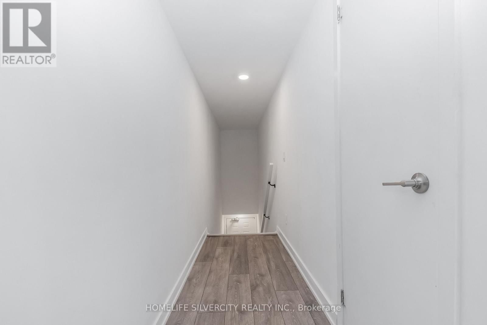 712 - 1131 COOKE BOULEVARD Image 7