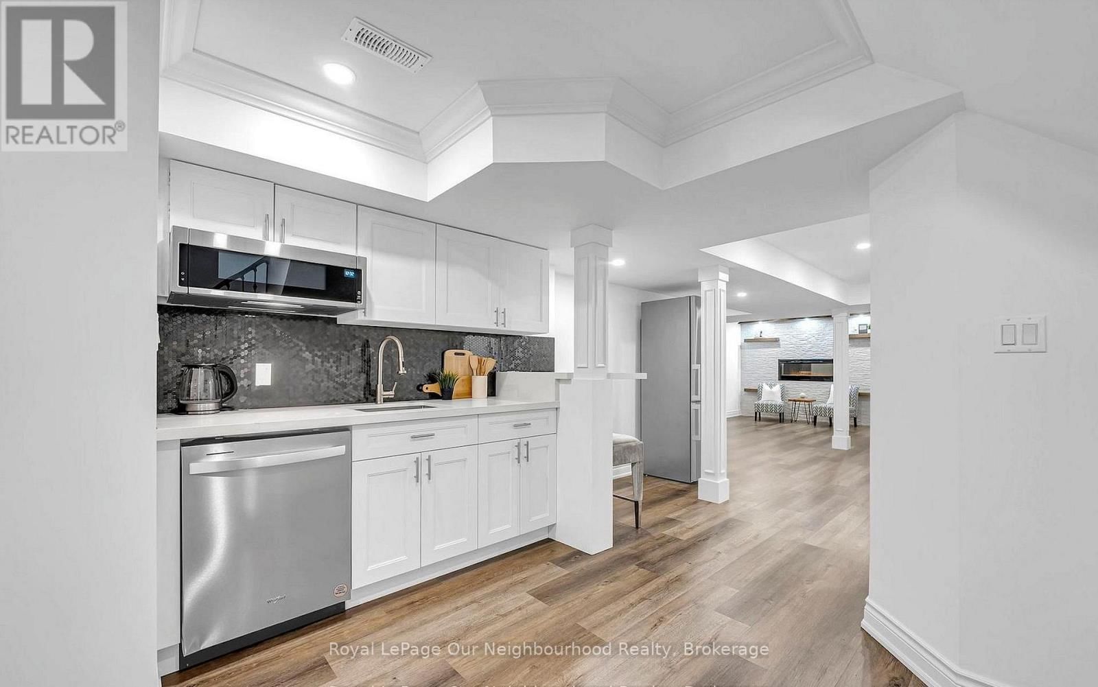 4689 LEANNA HEIGHTS ROAD Image 28