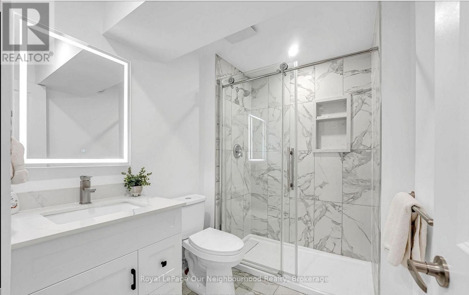 4689 LEANNA HEIGHTS ROAD Image 32