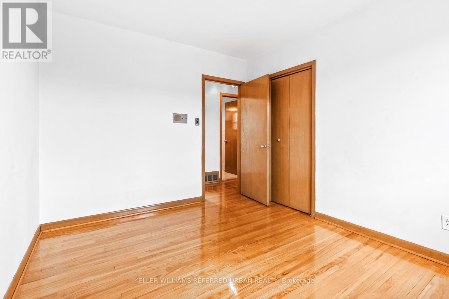 583 QUEENS DRIVE Image 21