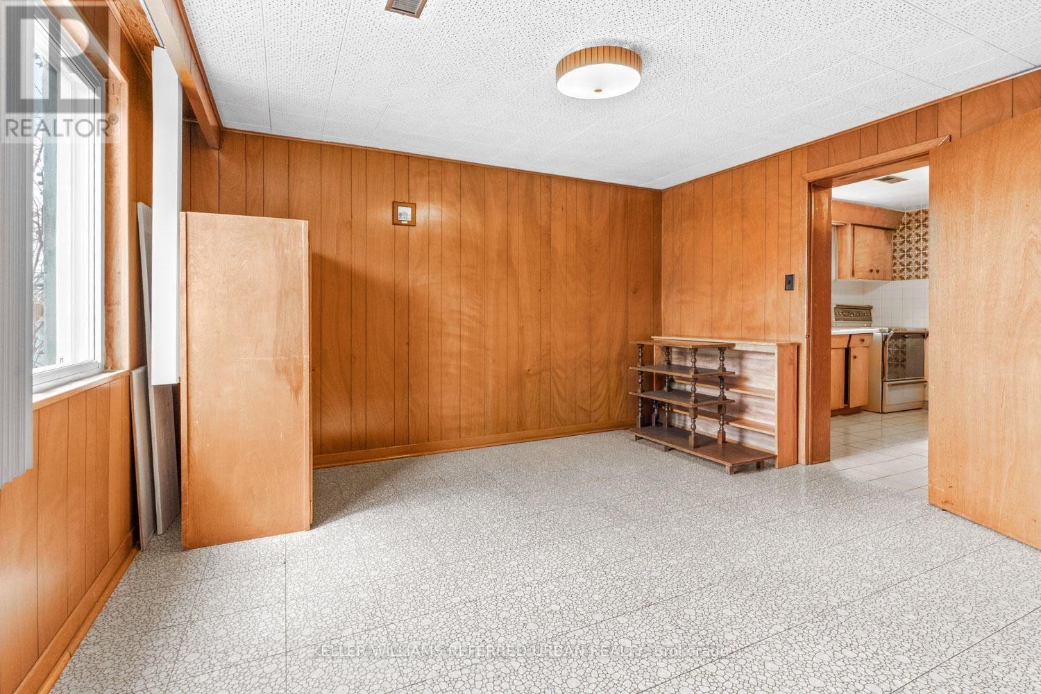 583 QUEENS DRIVE Image 27