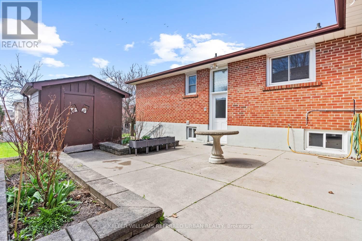 583 QUEENS DRIVE Image 33