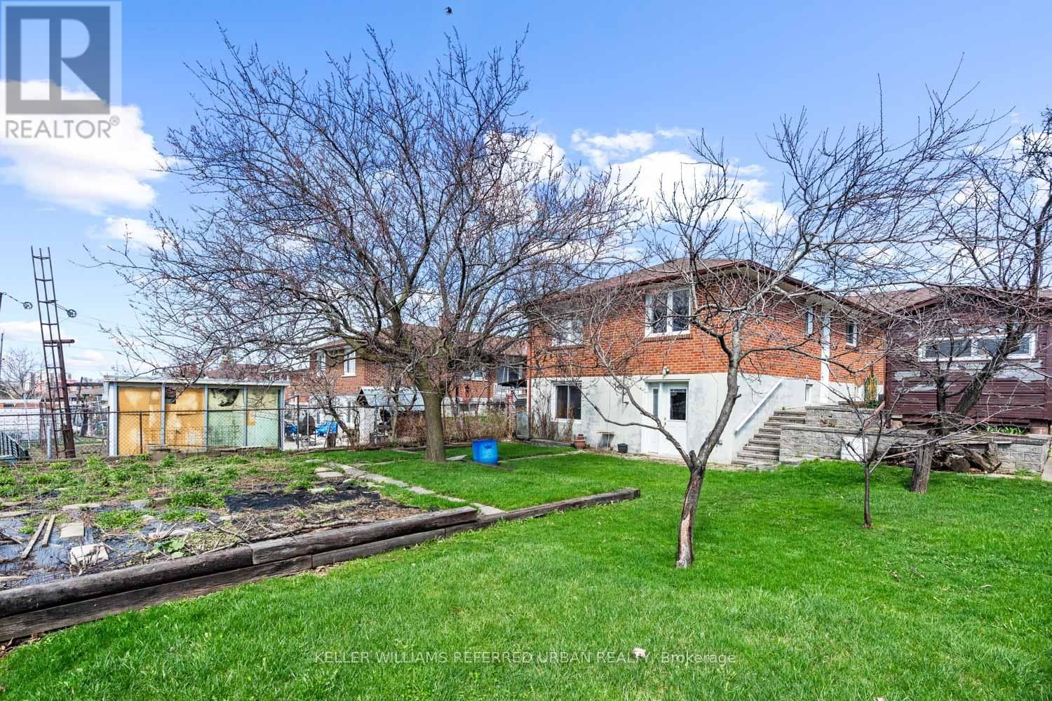 583 QUEENS DRIVE Image 34