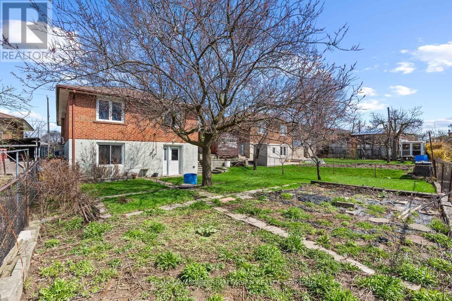 583 QUEENS DRIVE Image 38