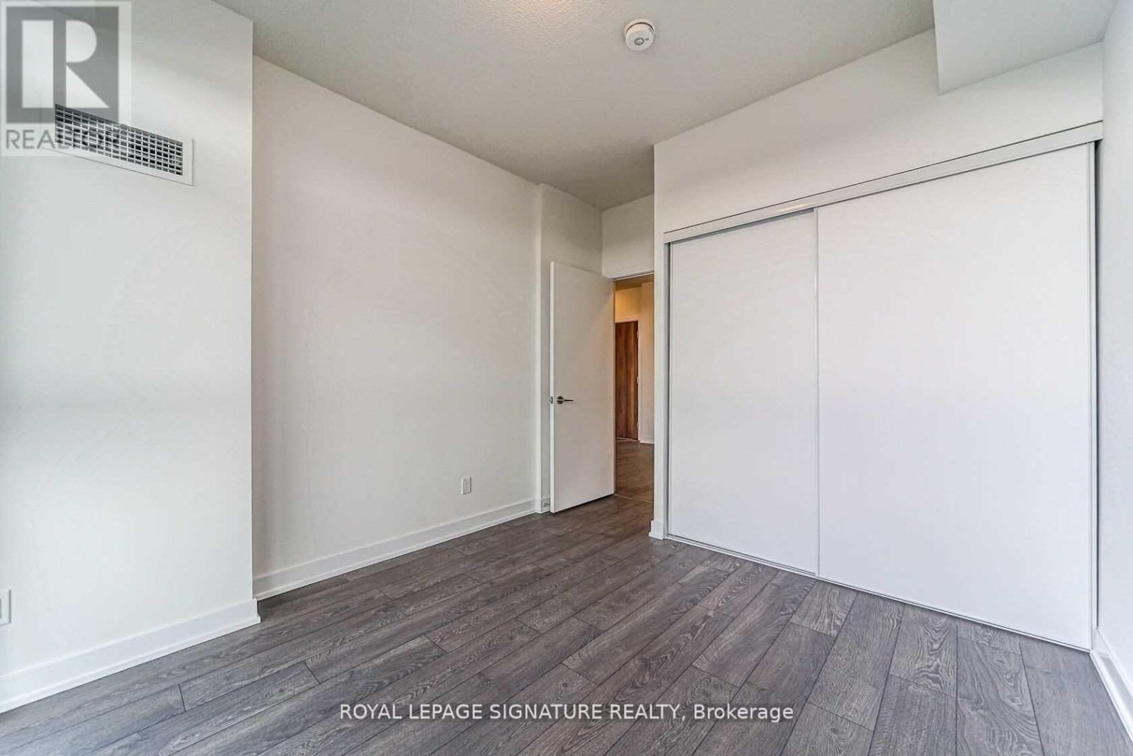 2401 - 251 MANITOBA STREET Image 11