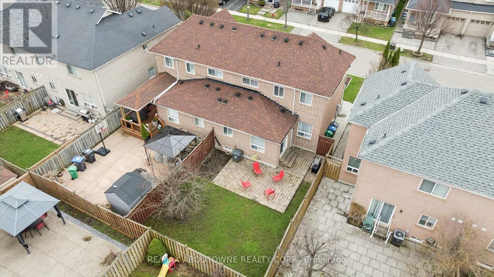 5449 ROCHELLE WAY Image 31