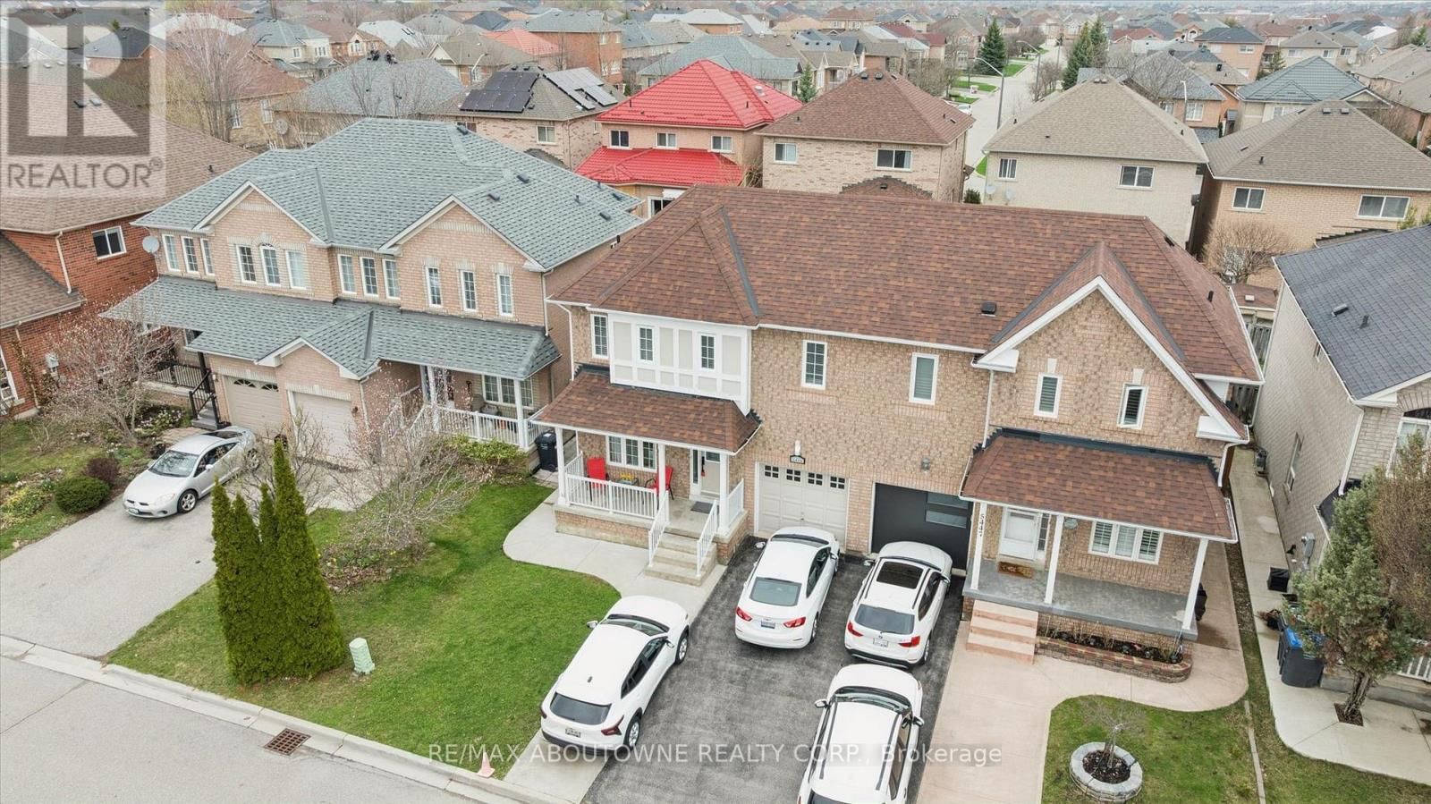 5449 ROCHELLE WAY Image 4