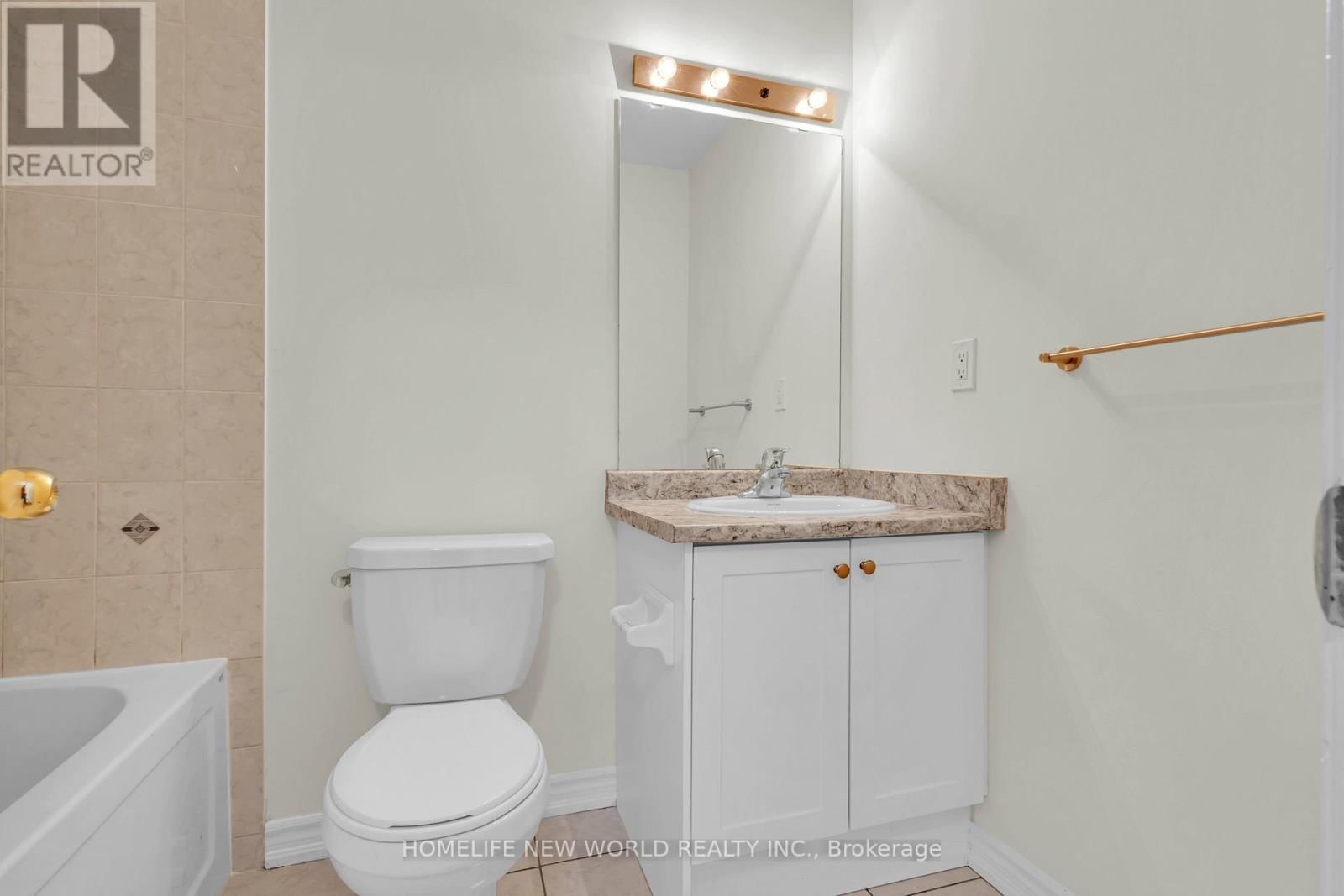 8 SHIFF CRESCENT Image 27