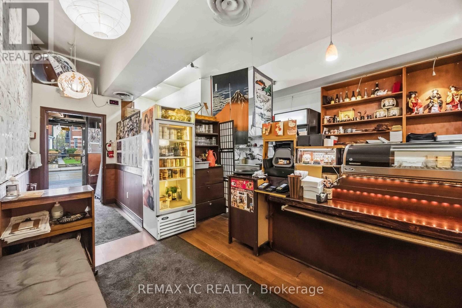 293 RONCESVALLES AVENUE Image 5