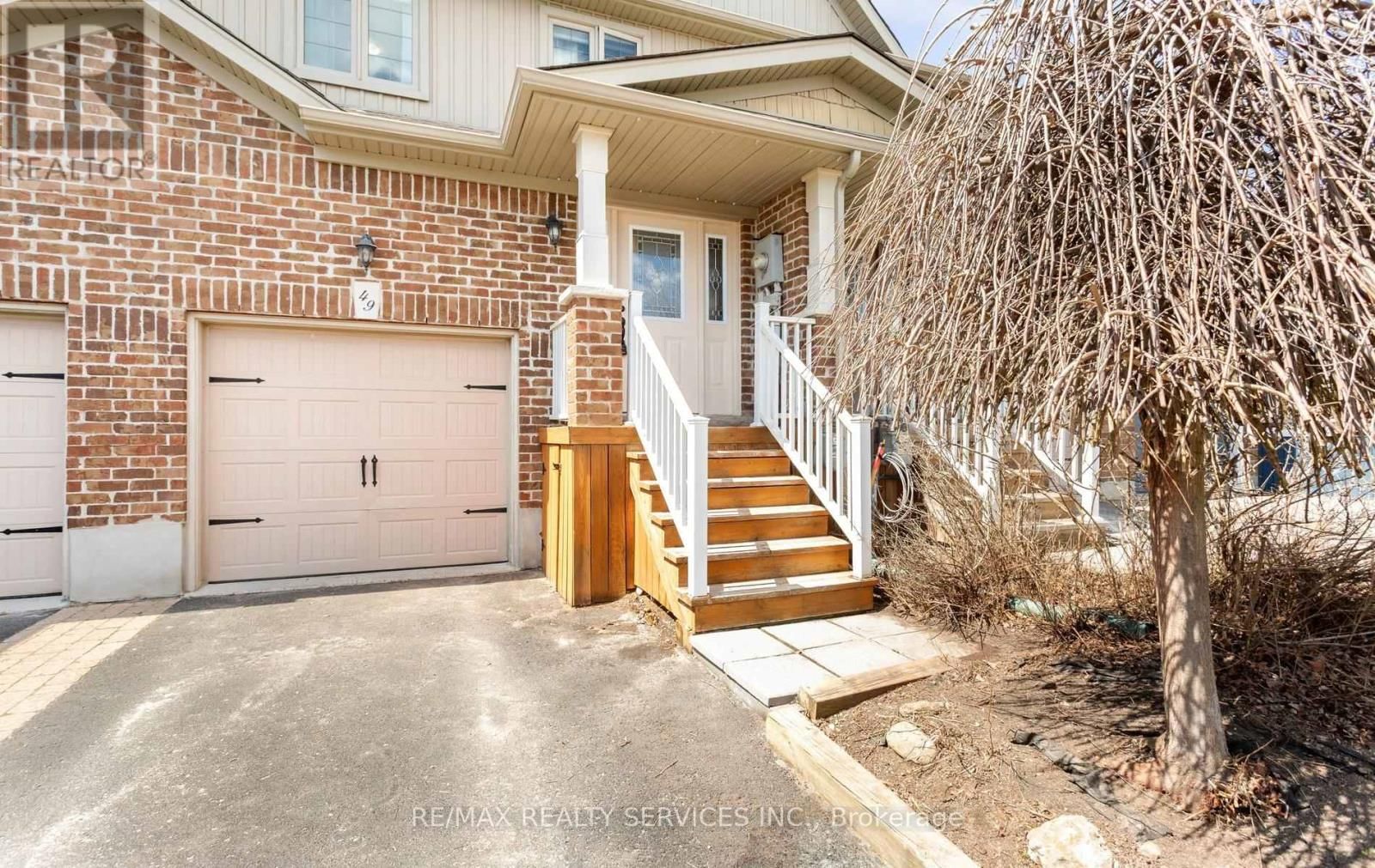 49 JAMES ARNOTT CRESCENT Image 2