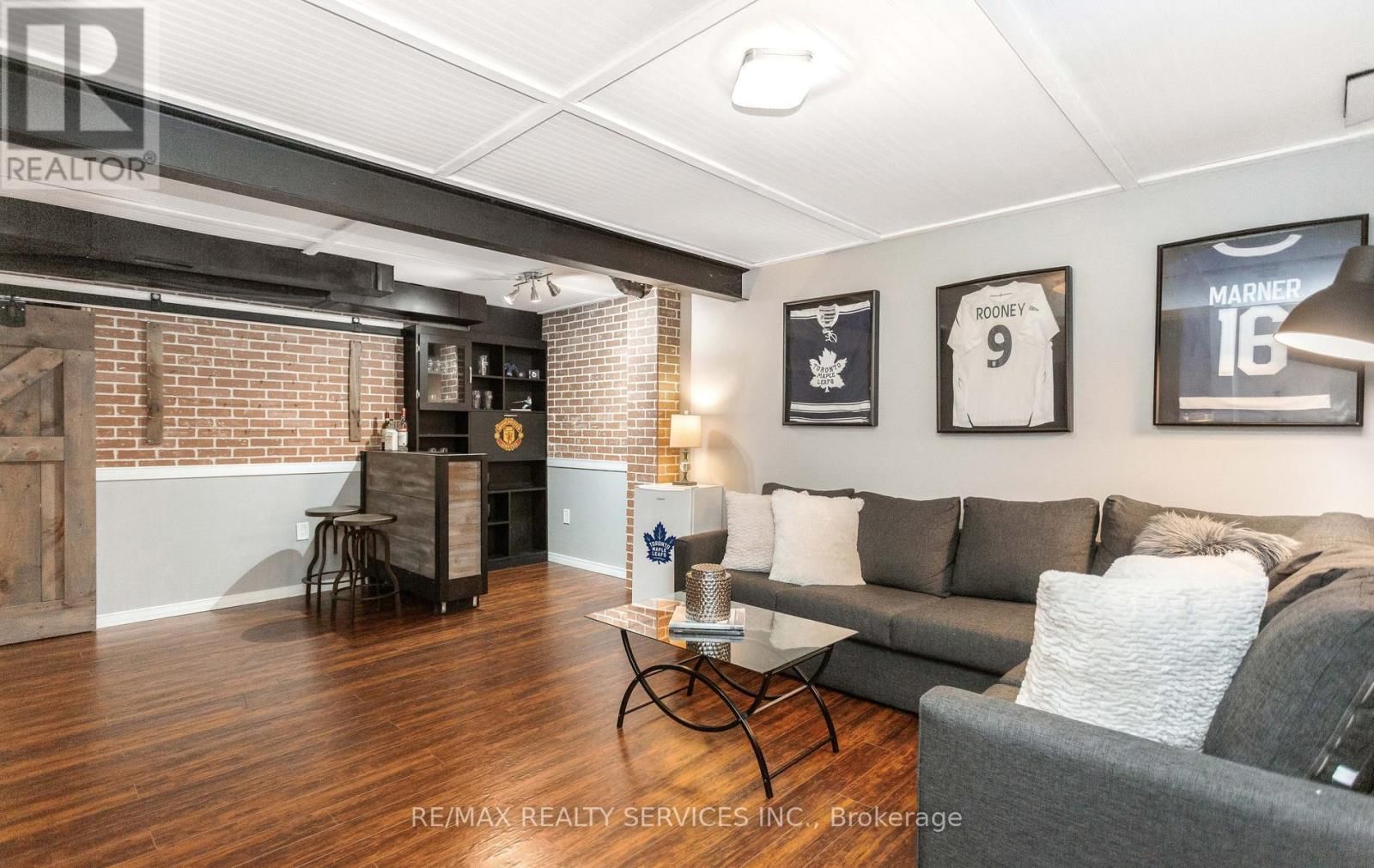 49 JAMES ARNOTT CRESCENT Image 26