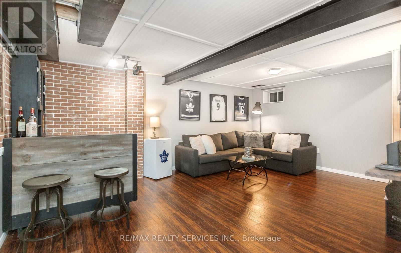 49 JAMES ARNOTT CRESCENT Image 28