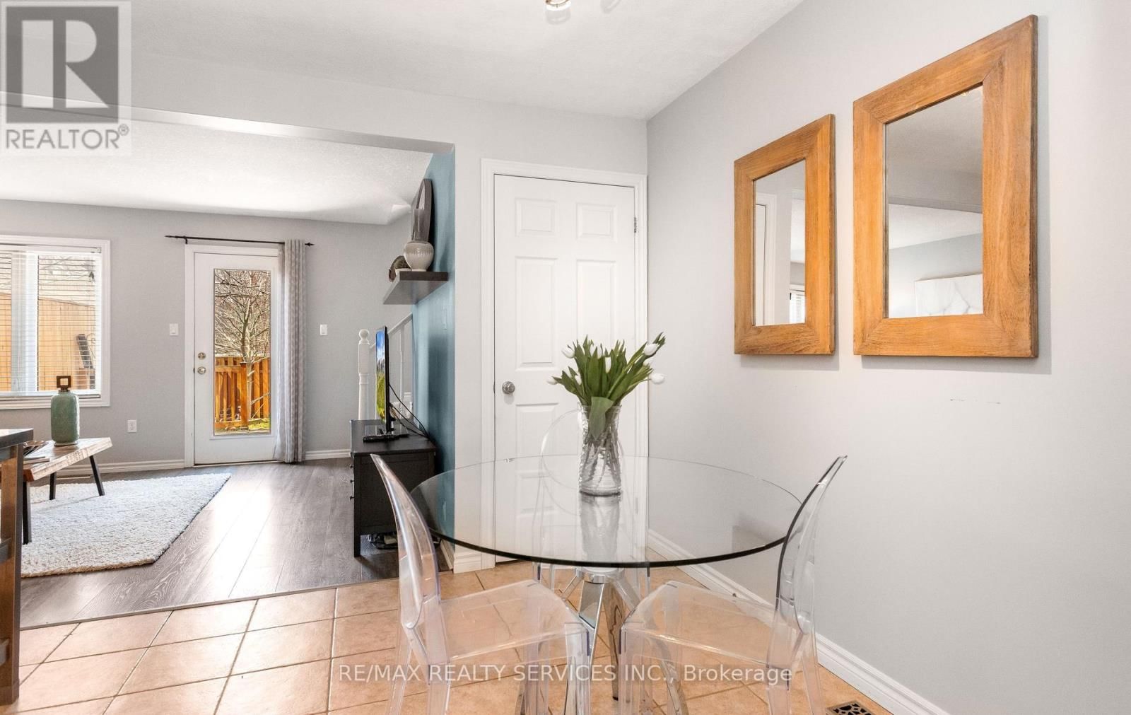 49 JAMES ARNOTT CRESCENT Image 7