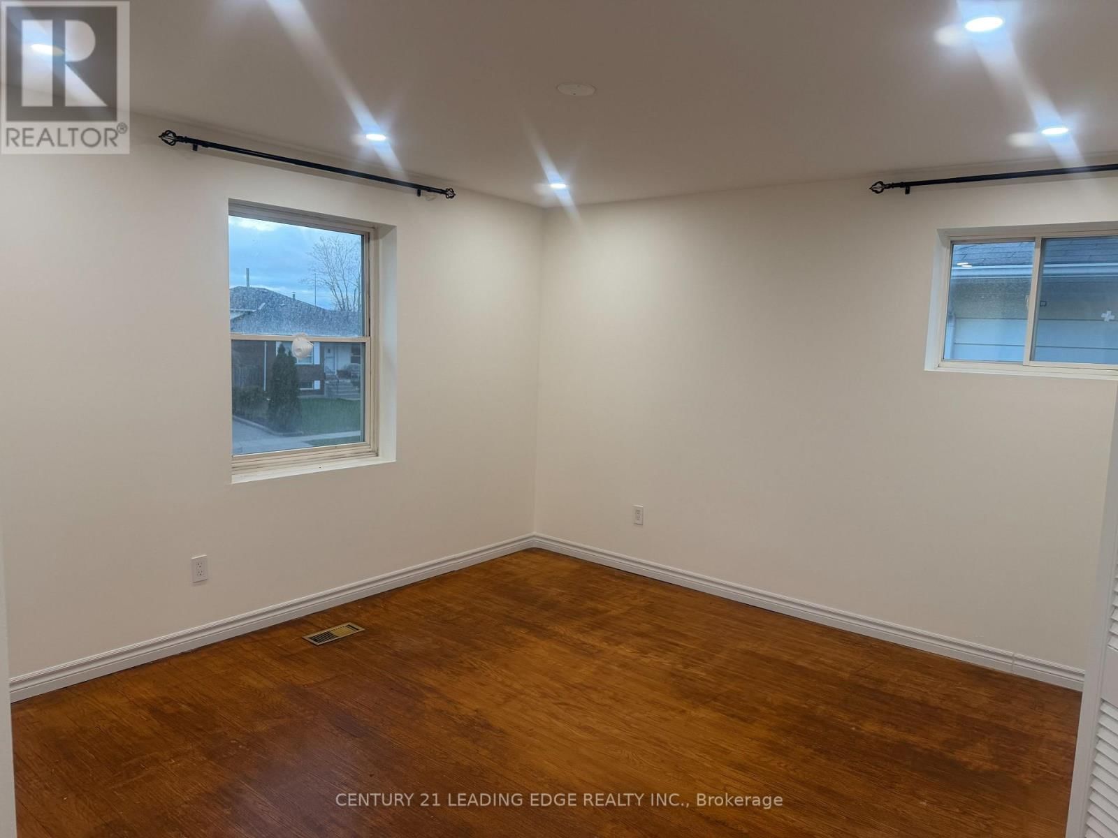 95 WILLOWRIDGE ROAD Image 17