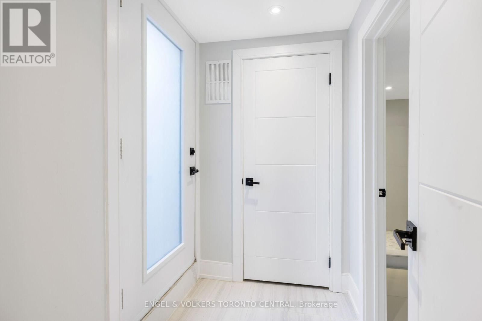 34 RUFFORD ROAD Image 37