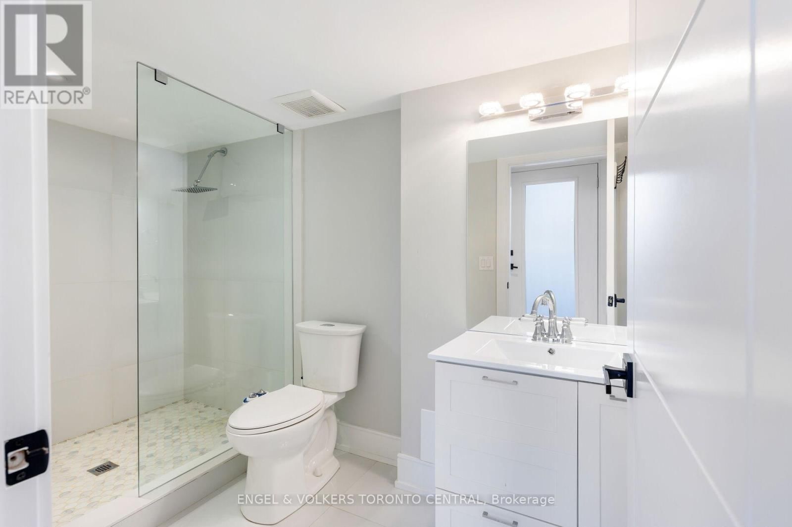 34 RUFFORD ROAD Image 38